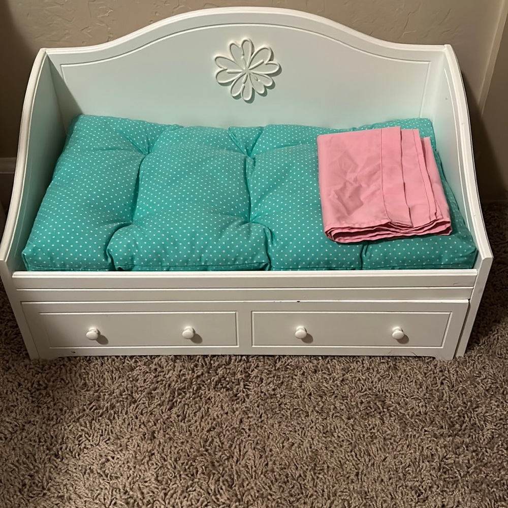 American Girl Doll Dreamy Trundle Daybed - RETIRED.